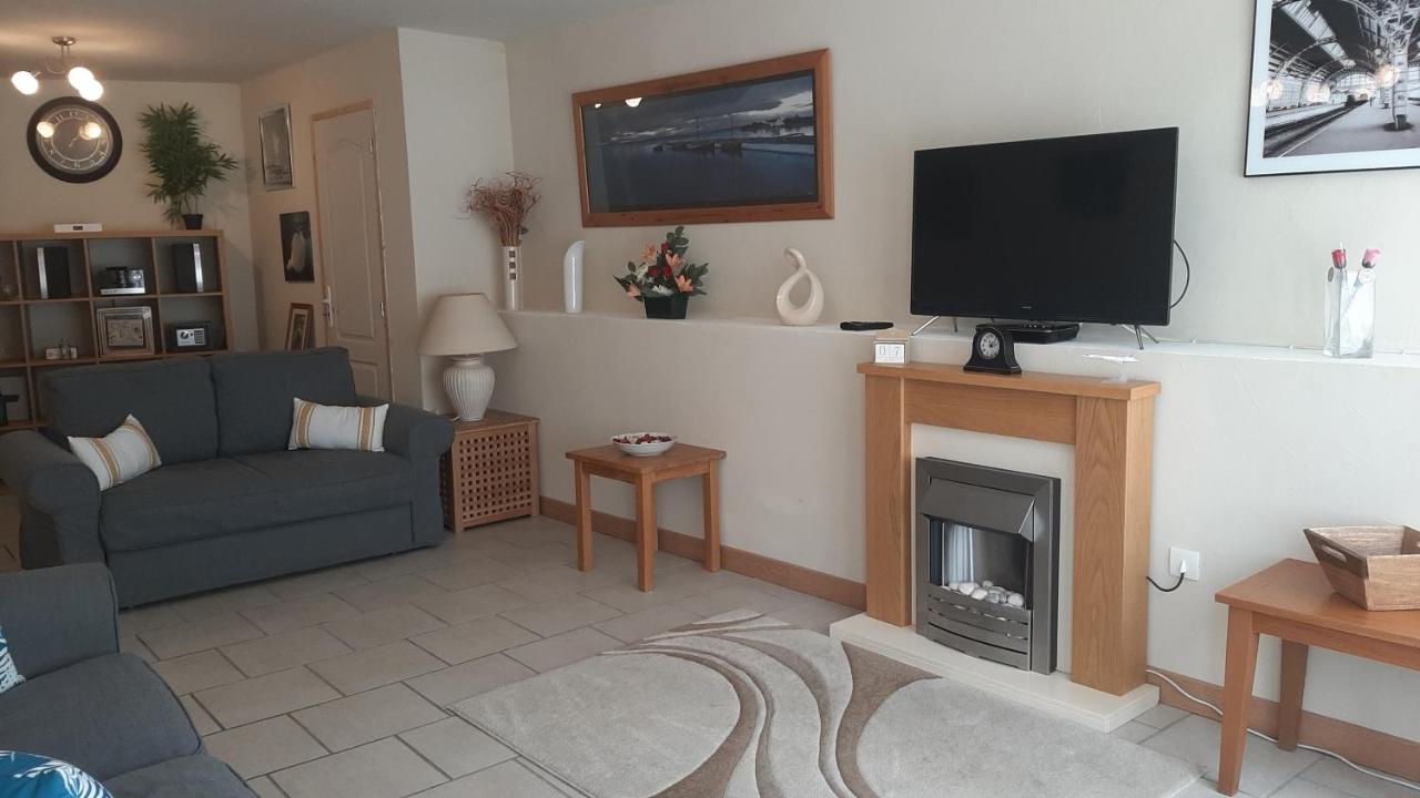 Maison En Ville Avec Terrasse Ensoleillee Et Wi-Fi Magnac-Laval Экстерьер фото