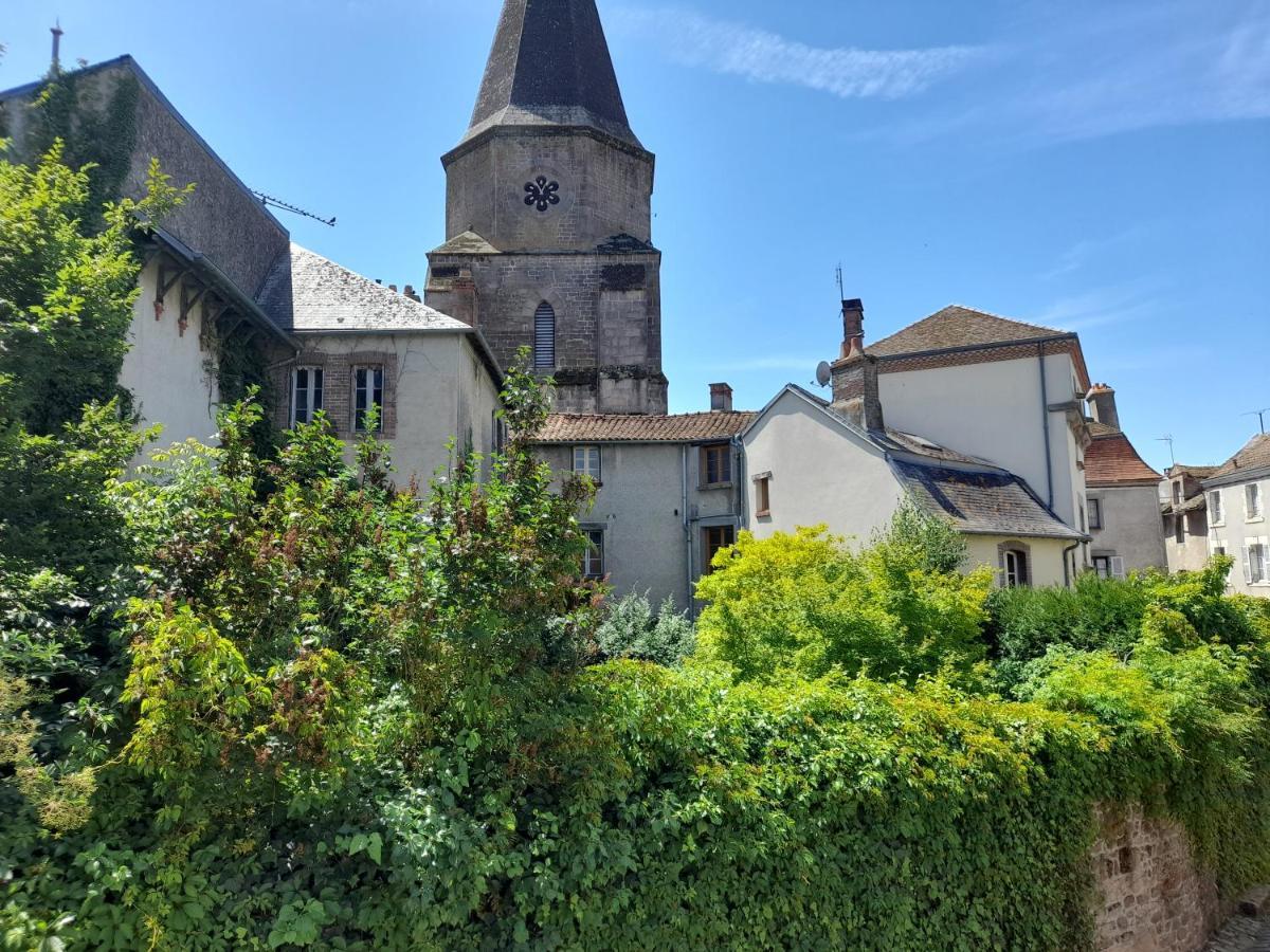 Maison En Ville Avec Terrasse Ensoleillee Et Wi-Fi Magnac-Laval Экстерьер фото